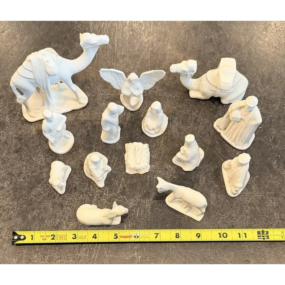Vintage 14 Piece Ceramic Small Molded Christmas Nativity Set~Glazed White